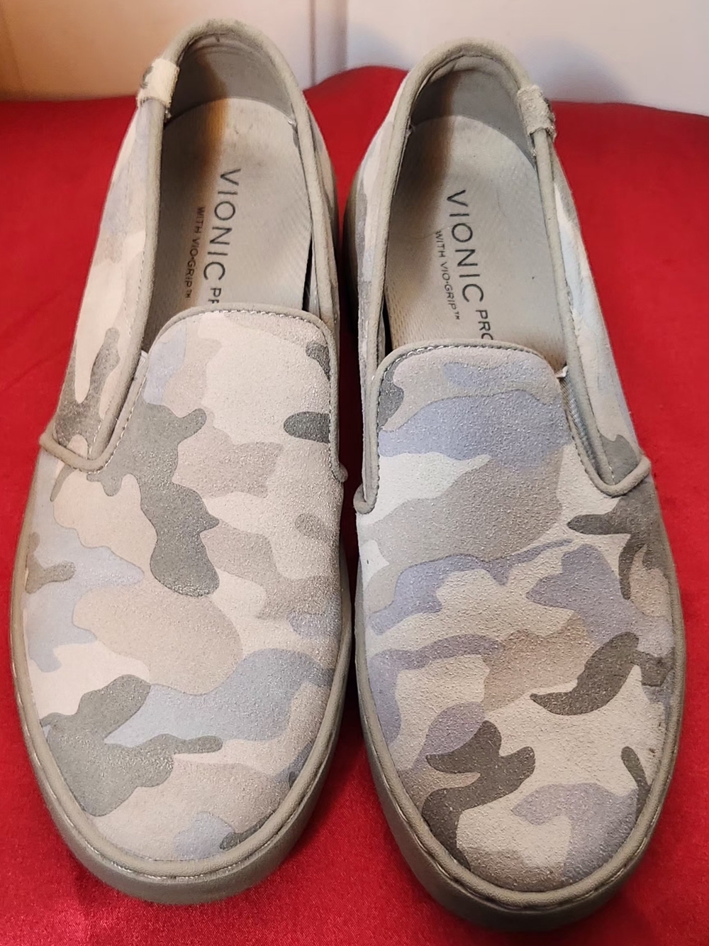 Vionic Avery Camo Slip-On  Sneakers in Neutral Tones Size 7.5